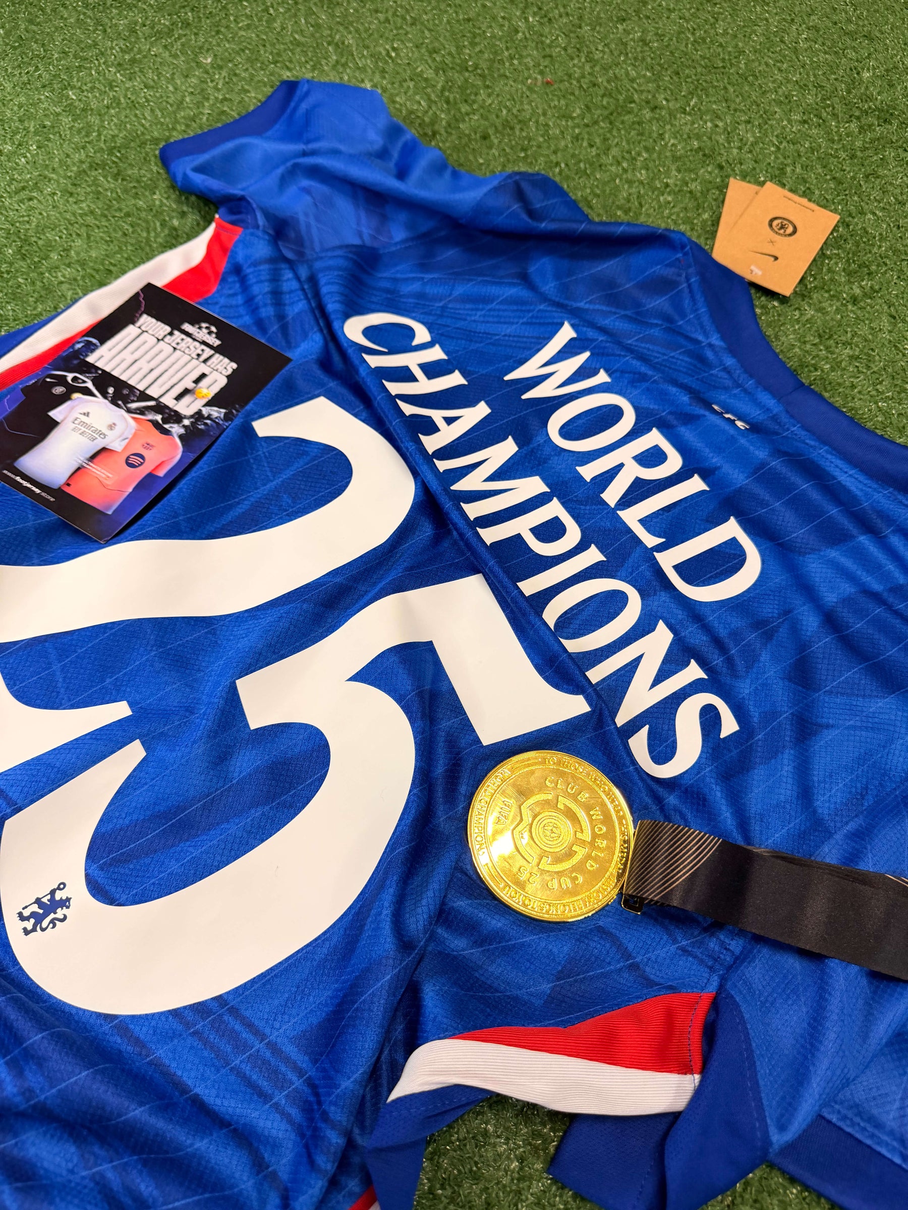 Chelsea Legacy Edition: Home Kit & Gold Medal Combo