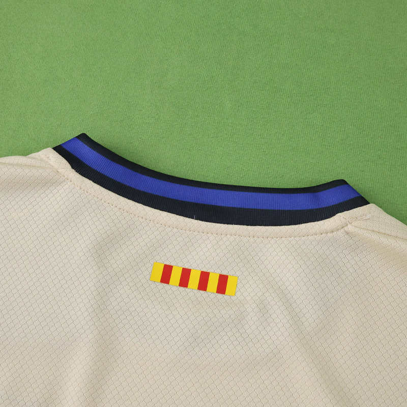 Kids Barcelona x Kobe Bryant Away Kit 2025/26