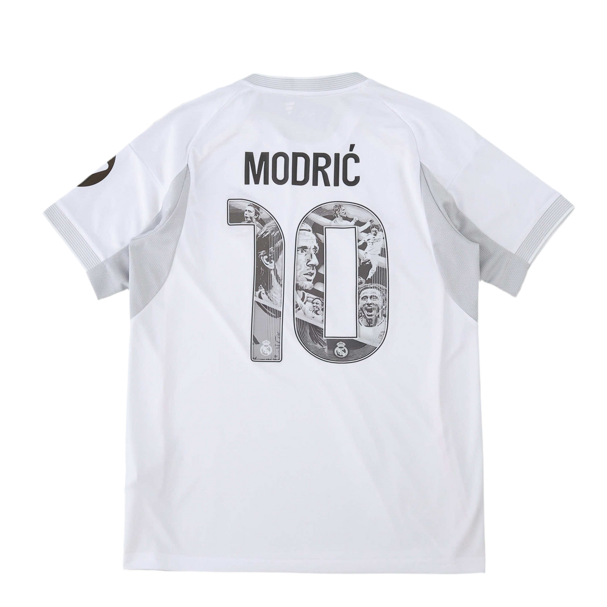 Real Madrid Home l 2025/26 - #Modric - 10