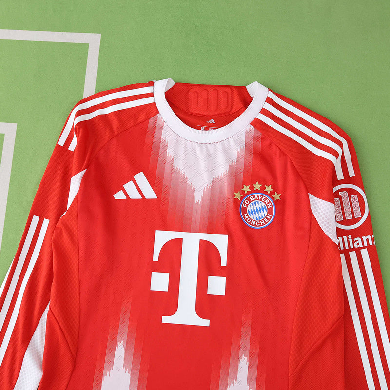 Bayern Munich Player Jersey Home 2025/26 - Long Sleeve