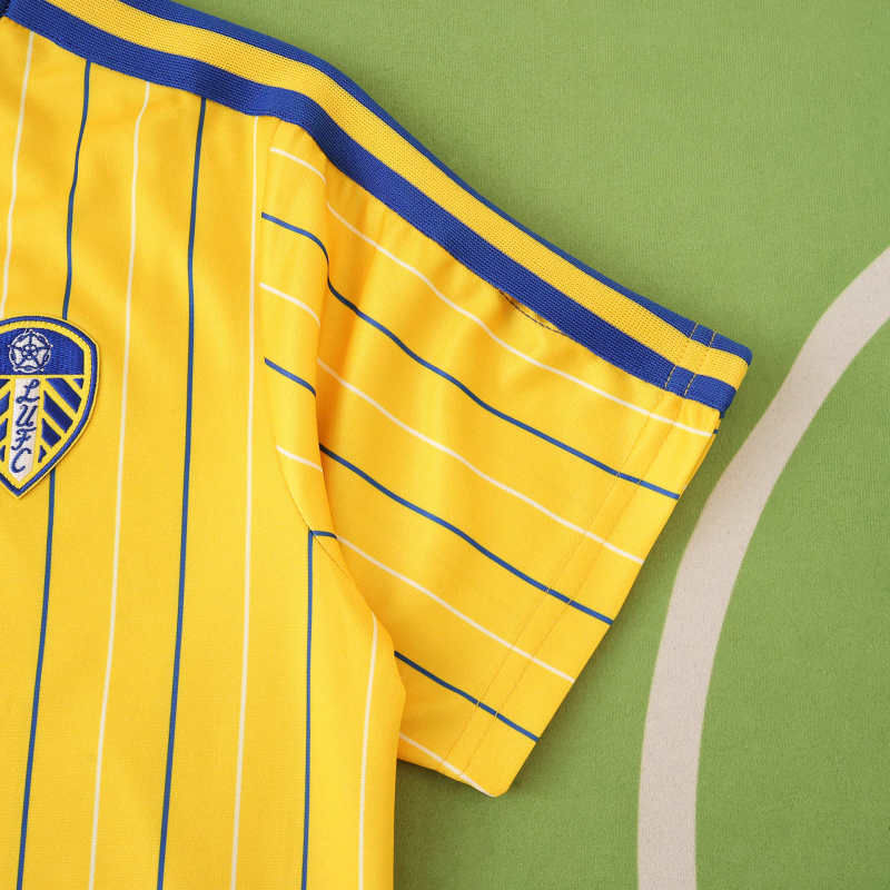 Leeds United Retro Edition Jersey 2025/26