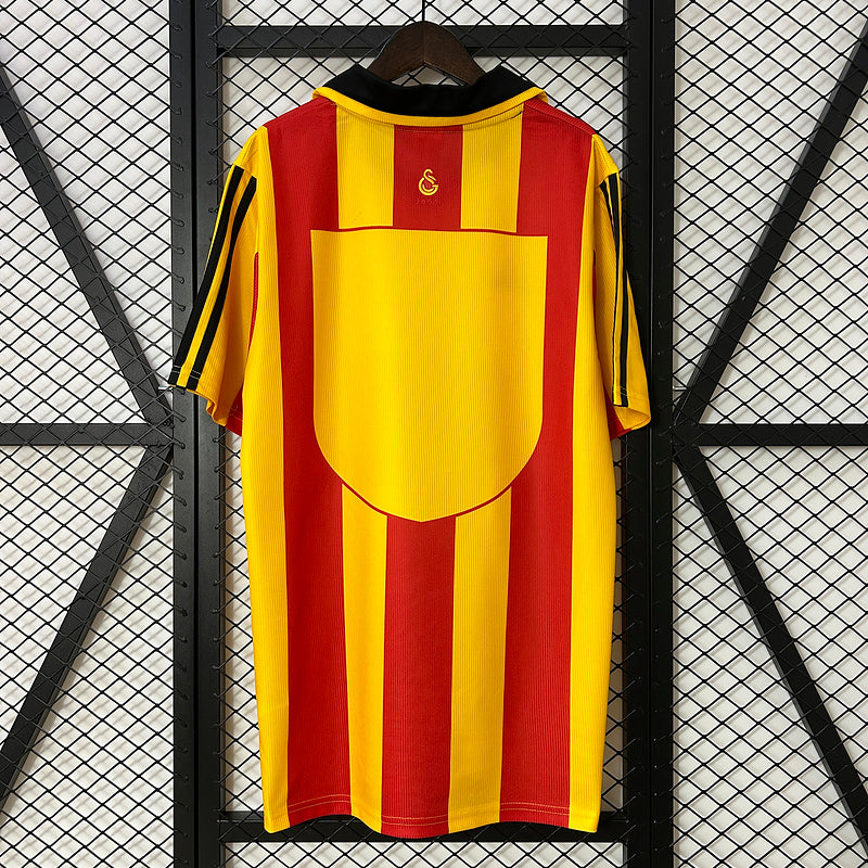 Galatasaray 1999/00 Home Retro Jersey